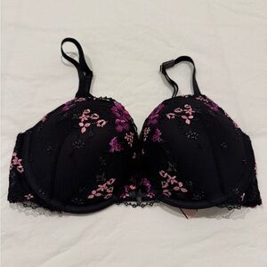 Victoria’s Secret Push Up Embroidered Bra 34D